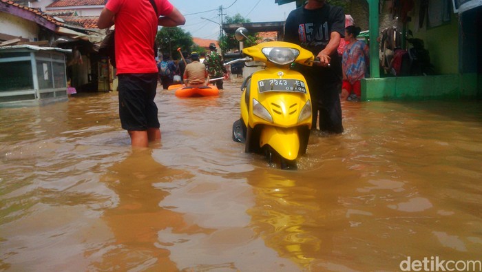 Banjir Menerjang, Pemkab Bandung Tetapkan Status Tanggap Darurat