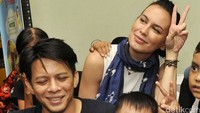 Mereka berpose bersama. Pool/Noel/detikFoto.