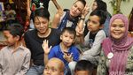Ariel dan Sophia Latjuba Hibur Anak-anak Penderita Kanker
