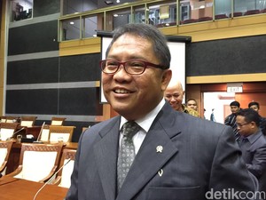 Menkominfo Akan Terapkan Aturan ke Uber dan GrabCar