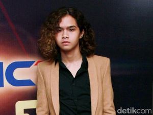 Sweet Seventeen! Dul Dapat Kado Mercy dari Maia Estianty