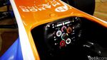 Ini Replika Mobil Balap F1 Rio Haryanto