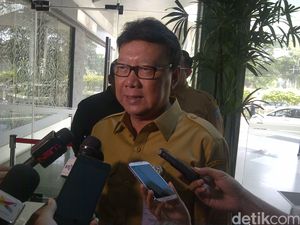 Mendagri Sebut akan Bubarkan Ormas Besar Anti Pancasila
