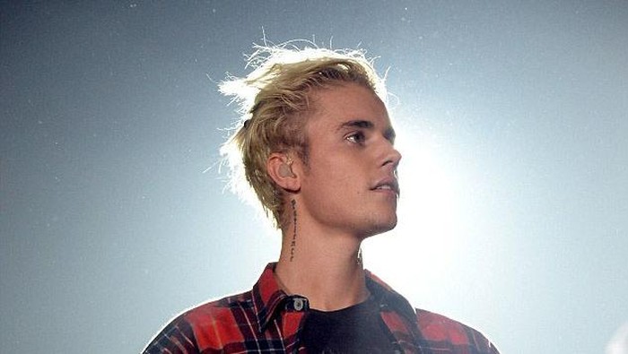 Justin Bieber dan Major Lazer Resmi Rilis Cold Water