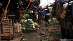 Tumpukan Sampah Pasar Cibitung
