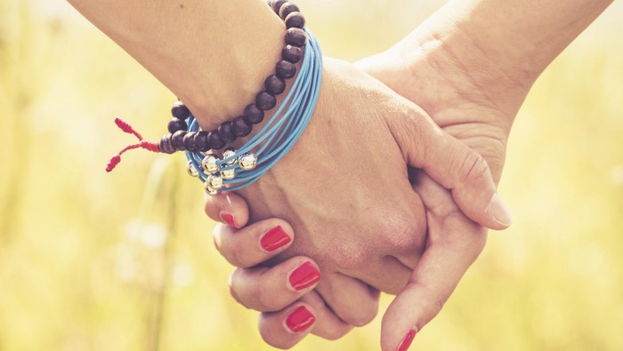 Ilustrasi pacaran sama mantan yang PDKT lagi di momen Lebaran. Foto: thinkstock Ilustrasi pacaran sama mantan yang PDKT lagi di momen Lebaran. Foto: thinkstock