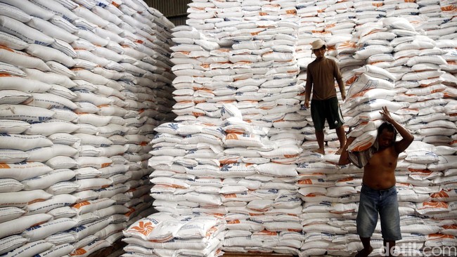 Sederet Masalah yang Bikin Harga Beras RI Mahal