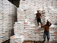 Sederet Masalah yang Bikin Harga Beras RI Mahal