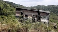 Total ada 22 bangunan yang ada di proyek Hambalang. Pada 2016 Kementerian PUPR sudah mengusulkan agar di tahap awal dilanjutkan 14 bangunan dan fokus kepada 8 bangunan terlebih dahulu. Rengga Sancaya/dok.detikcom 