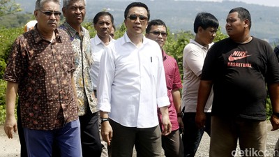 Menpora Tinjau Kompleks Olahraga Hambalang