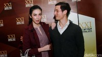 Velove dan Nino saat ditemui di XXI Epicentrum, Kuningan, Jakarta Selatan, Selasa (15/3/2016) malam. Pool/Gus Mun/detikFoto.