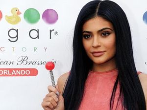 Kylie Jenner Pakai Produk Perawatan Pria di Wajahnya