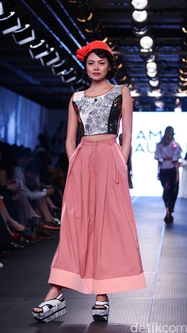 Rama Dauhan Plaza Indonesia Fashion Week 2016 at Plaza Indonesia. Thamrin. Jakarta. [Foto: Mohammad Abduh/Wolipop]