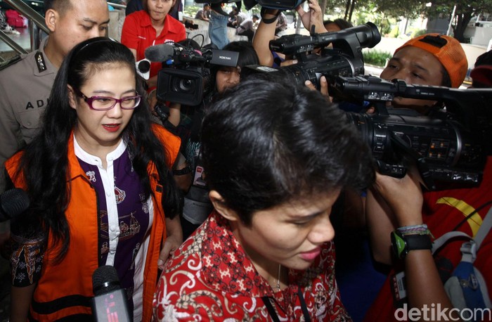 Damayanti Cs Diperpanjang Penahanannya Hingga 12 Mei 2016