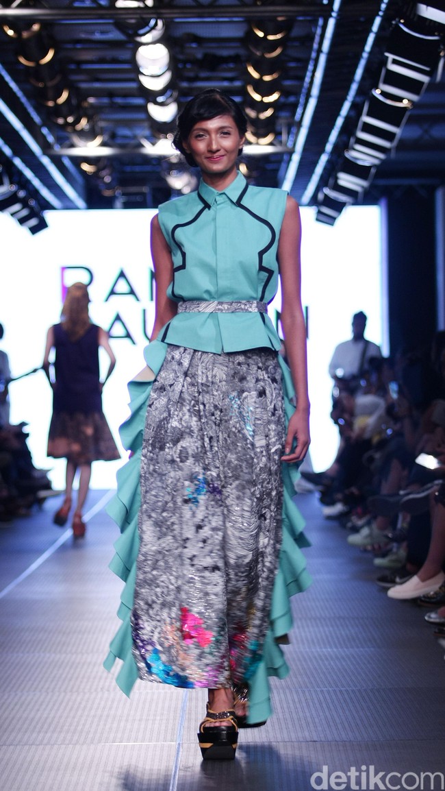 Rama Dauhan Plaza Indonesia Fashion Week 2016 at Plaza Indonesia. Thamrin. Jakarta. [Foto: Mohammad Abduh/Wolipop]