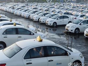 Naik Ketinggian, Saham TAXI Disuspensi BEI