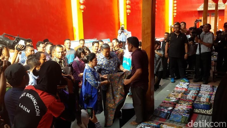 PD Minta Pemerintah Fasilitasi Pengrajin untuk Promosikan Batik Tulis PD Minta Pemerintah Fasilitasi Pengrajin untuk Promosikan Batik Tulis