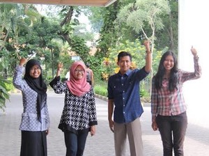 Wisudawan Cumlaude ITS Didominasi Perempuan