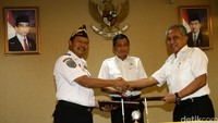 Penandatanganan perjanjian itu dengan disaksikan langsung oleh Menteri Perhubungan Ignasius Jonan.