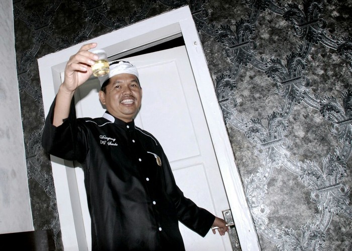 Begini Cara Bupati Dedi Tanggapi Pria yang Sudah 4 Kali Hendak Jual Ginjal