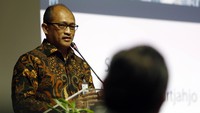 Juliandra Nurtjahjo memberikan sambutan.