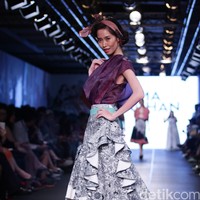 Rama Dauhan Plaza Indonesia Fashion Week 2016 at Plaza Indonesia. Thamrin. Jakarta. [Foto: Mohammad Abduh/Wolipop]