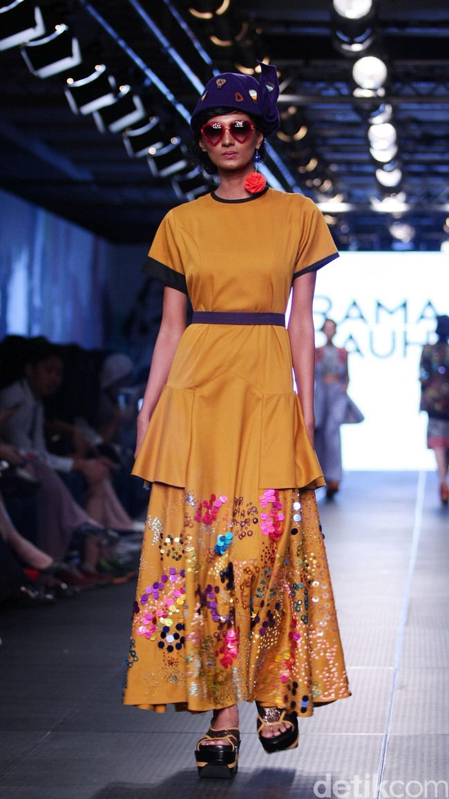 Rama Dauhan Plaza Indonesia Fashion Week 2016 at Plaza Indonesia. Thamrin. Jakarta. [Foto: Mohammad Abduh/Wolipop]