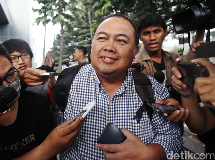 Usai Diperiksa KPK, Manajer Senior PT Pelindo II Bungkam