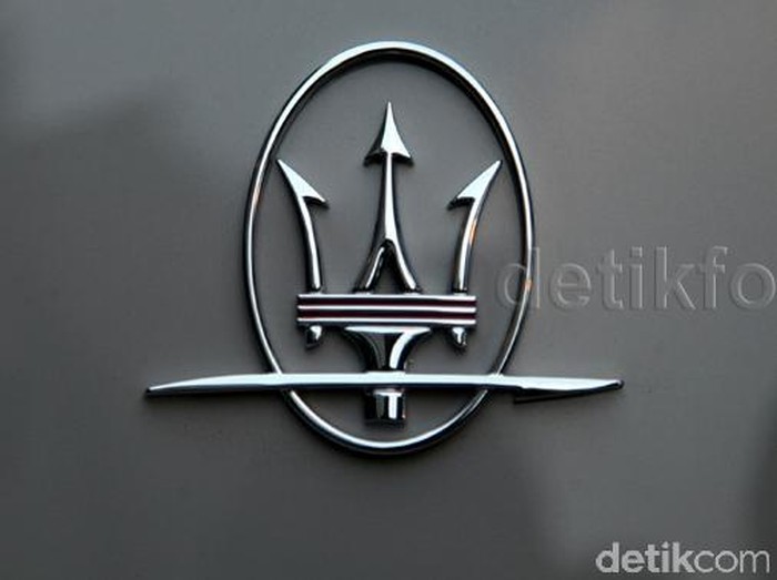 Maserati Tarik 28 Ribu Mobil Bermasalah