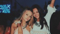 Sama dengan Kendall, Burke juga merupakan seorang model di Los Angeles, California. (Instagram/christineburkee)