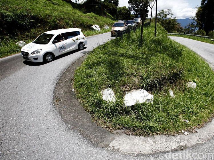 Kelok 44 Tantang Datsun Risers Expedition