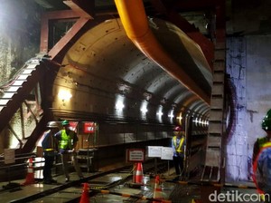 Begini Cara Pekerja MRT Berbagi Tugas Lubangi Perut Kota Jakarta