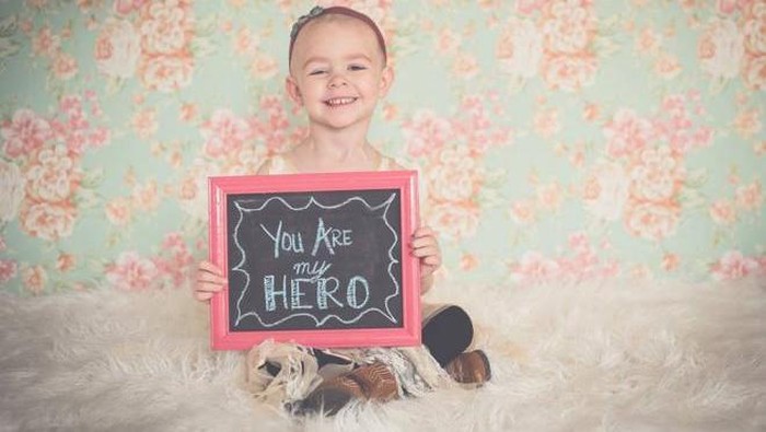 Idap Kanker Otak, Balita Ini Dapat Ratusan Kartu Pos dari Berbagai Negara