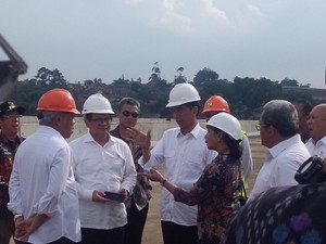 Tinjau Pembangunan Tol Cisumdawu, Jokowi: Semuanya Lancar