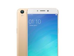 Aksi Duo Ponsel Anyar Oppo