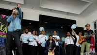 Slank menyanyikan tiga lagu untuk perlawanan terhadap narkotika dan obat terlarang
