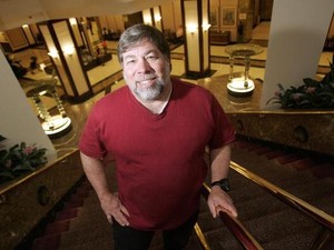 Steve Wozniak Jagokan Tesla Ketimbang Apple