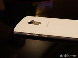 Vibe K4 Note, Ponsel Virtual Reality Pertama Lenovo