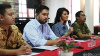 Farah membeberkan keberatannya atas iklan sebuah merek pisau yang menggunakan karakter dirinya tanpa izin.