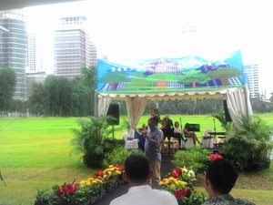 Masukan untuk Hutan Kota Senayan: Penerangan Hingga Track untuk Lansia