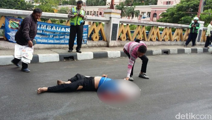 Loncat dari Flyover MoI Kelapa Gading, Seorang Pria Tewas