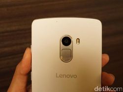 Vibe K4 Note, Ponsel Virtual Reality Pertama Lenovo