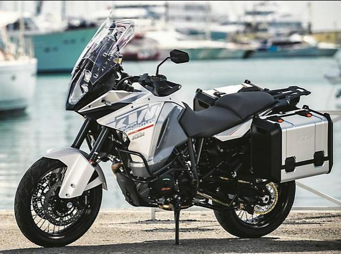 KTM Siapkan Motor Adventure 800 cc