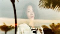 Ia bercerita tentang penderitaan dirinya saat diet di masa lalu. (dok. Cosmopolitan Korea)