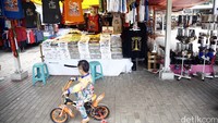 Pemprov DKI berencana menata kios di Lenggang Jakarta. Nantinya setiap pengunjung yang mengarah ke kawasan Monas akan melewati display pedagang.