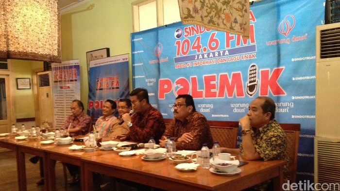 Jokowi Diminta untuk Evaluasi Perpres Kenaikan Iuran BPJS