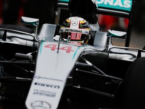 Hamilton Tercepat di Latihan Pertama, Rio Posisi ke-18