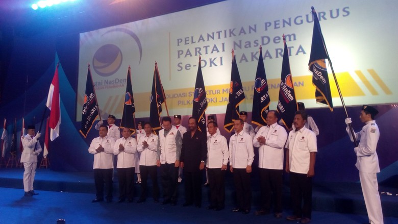Golkar Dukung Jokowi di Pilpres 2019, Nasdem: Itu Menyalip di Tikungan! Golkar Dukung Jokowi di Pilpres 2019, Nasdem: Itu Menyalip di Tikungan!