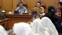 Kunjungan perdana JIS ini bertujuan untuk menyampaikan komitmen sekolah dalam menjalankan perannya sebagai lembaga pendidikan formal yang memiliki dedikasi tinggi untuk membuat perubahan positif khususnya di bidang pendidikan dan pemberdayaan masyarakat.