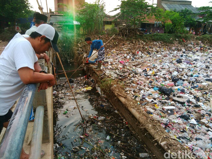 Begini Proses Sampah di Sungai Tingkatkan Risiko Seseorang Terserang Penyakit